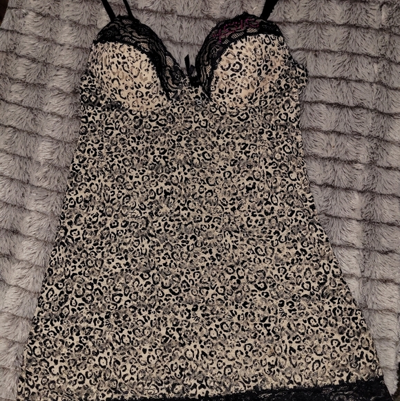 XOXO Cheetah Lingerie - Picture 1 of 5